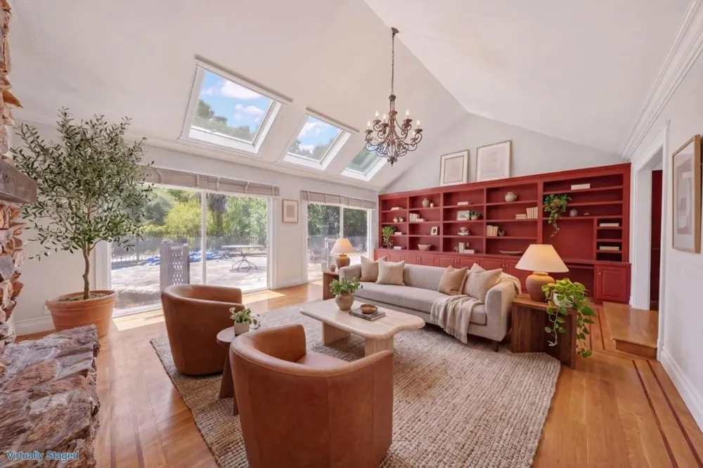 25489 Palomares Road Castro Valley, CA 94552