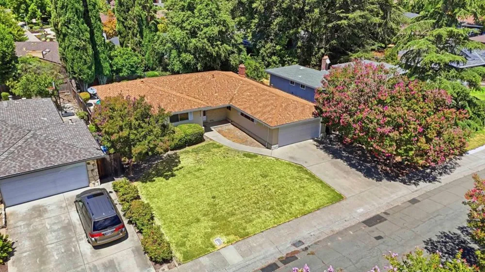 6250 Riverside Boulevard Sacramento, CA 95831