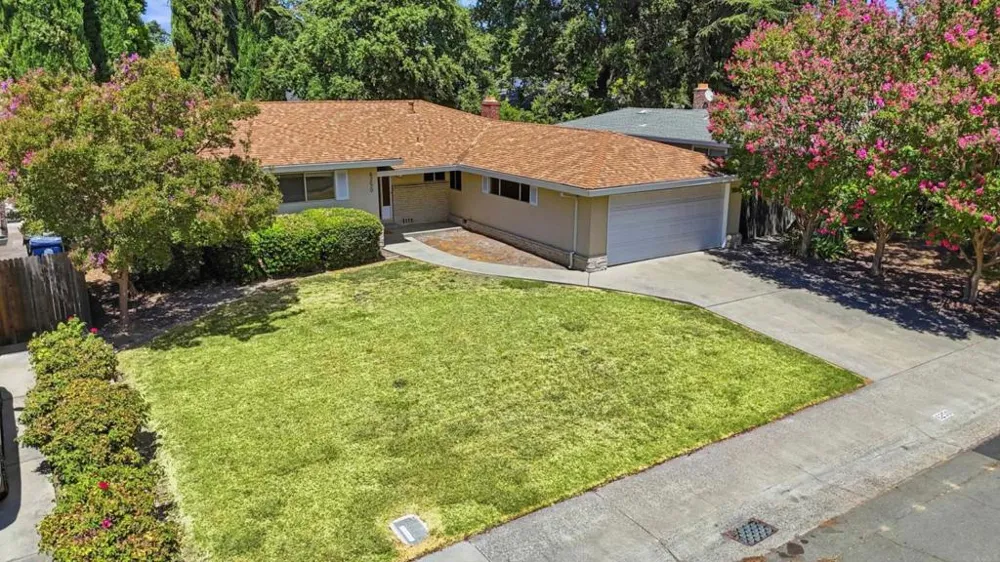 6250 Riverside Boulevard Sacramento, CA 95831
