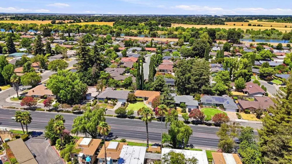 6250 Riverside Boulevard Sacramento, CA 95831