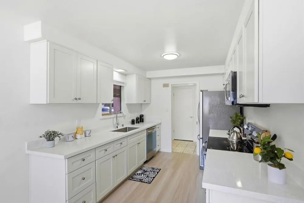 6250 Riverside Boulevard Sacramento, CA 95831