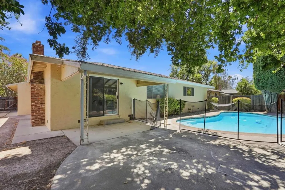 6250 Riverside Boulevard Sacramento, CA 95831