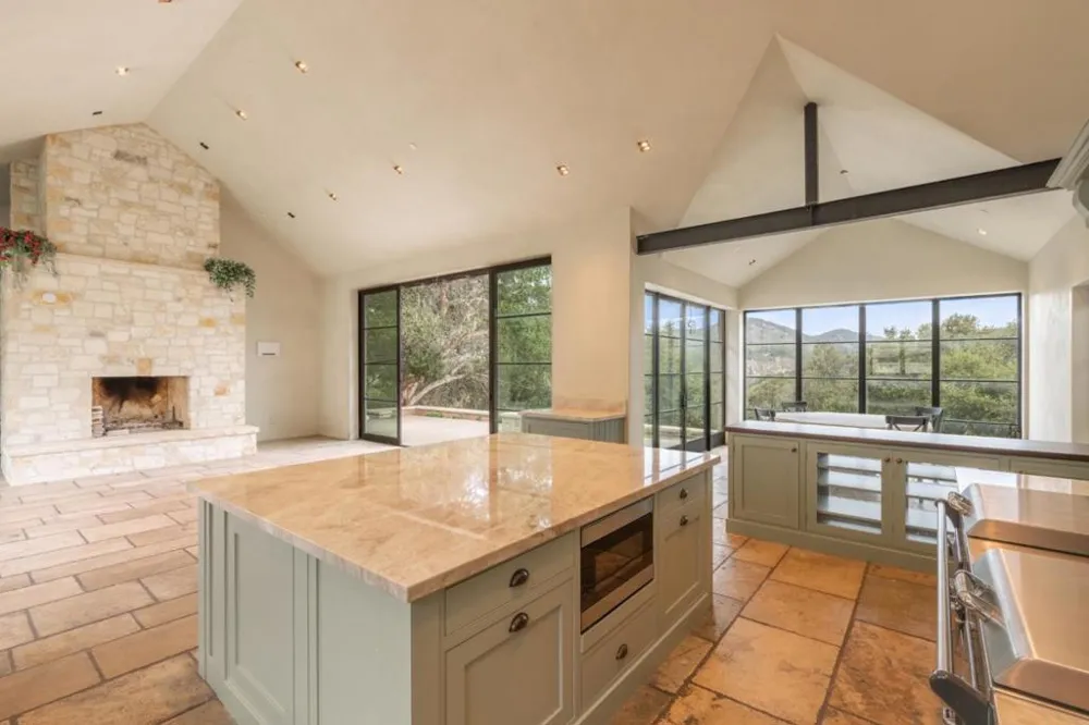 28 Potrero Trail Carmel, CA 93923