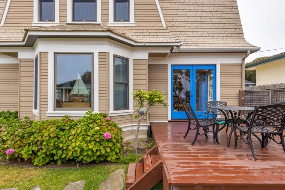 441 Pine Avenue Pacific Grove, CA 93950