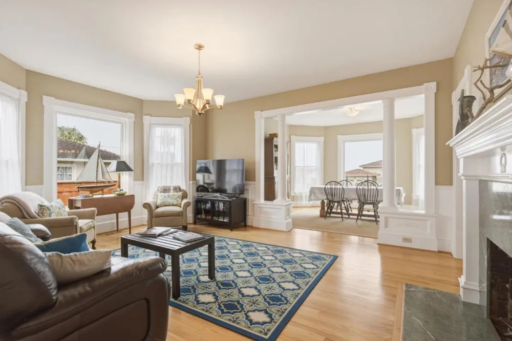 441 Pine Avenue Pacific Grove, CA 93950