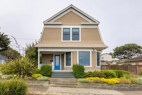441 Pine Avenue