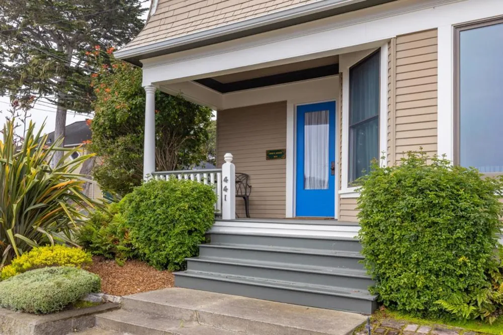 441 Pine Avenue Pacific Grove, CA 93950