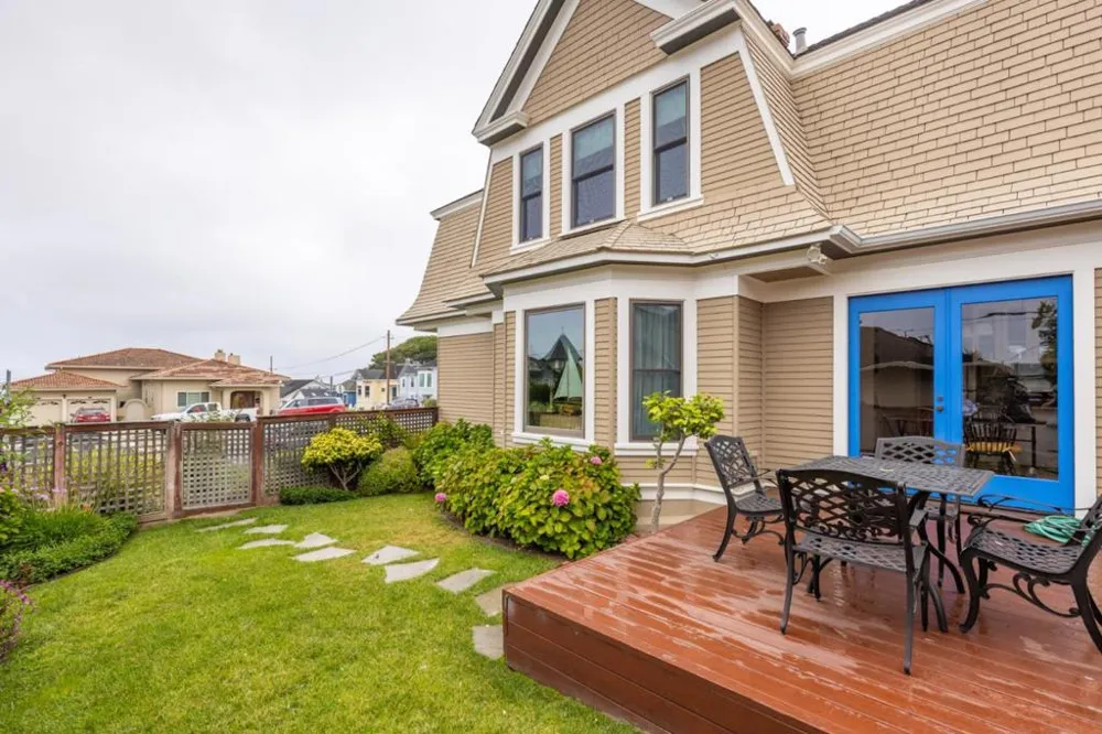 441 Pine Avenue Pacific Grove, CA 93950