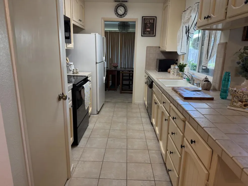 3705 Kona Oak Drive Modesto, CA 95355