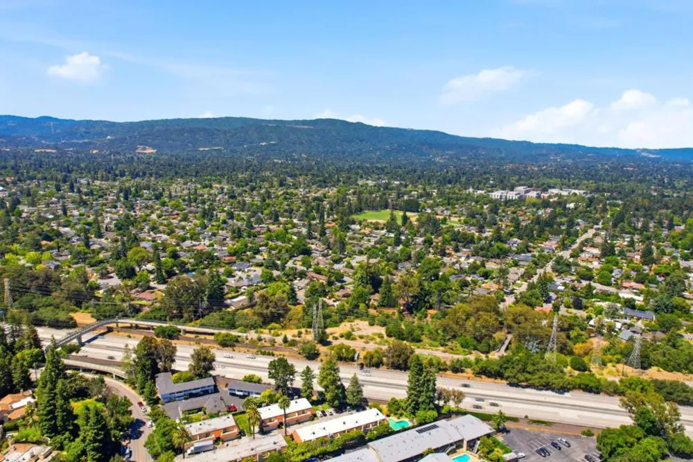 1354 Dale Avenue #9 Mountain View, CA 94040