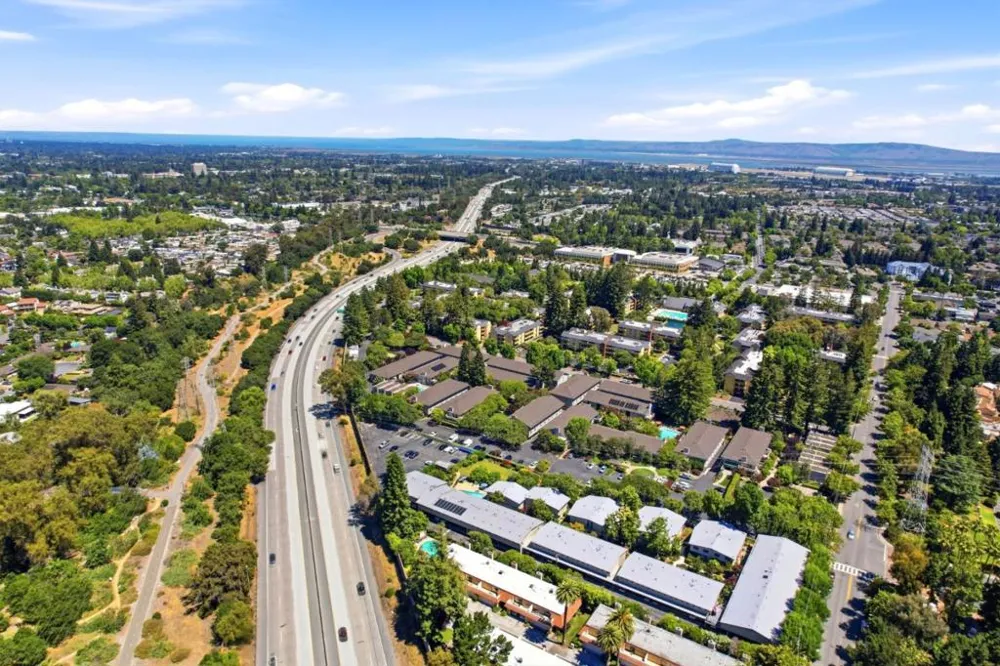1354 Dale Avenue #9 Mountain View, CA 94040