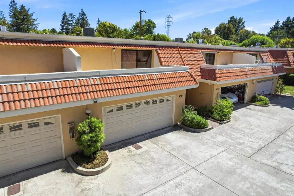 1354 Dale Avenue #9 Mountain View, CA 94040
