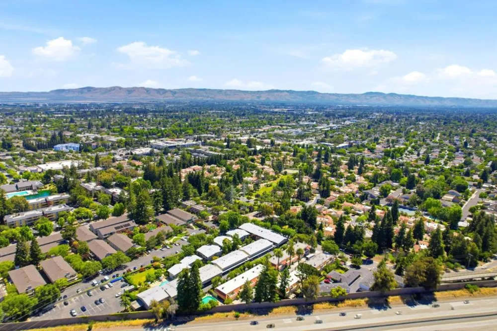 1354 Dale Avenue #9 Mountain View, CA 94040