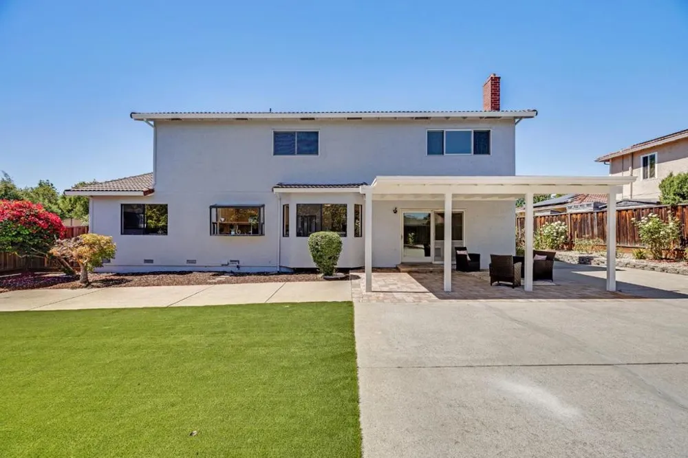 674 Canterbury Place Milpitas, CA 95035