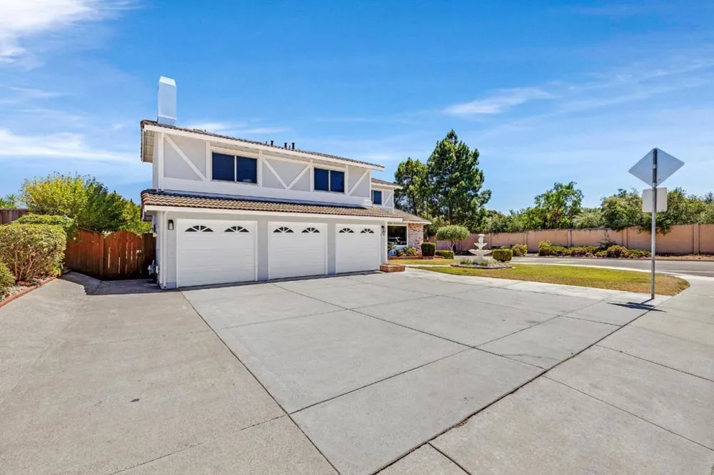 674 Canterbury Place Milpitas, CA 95035