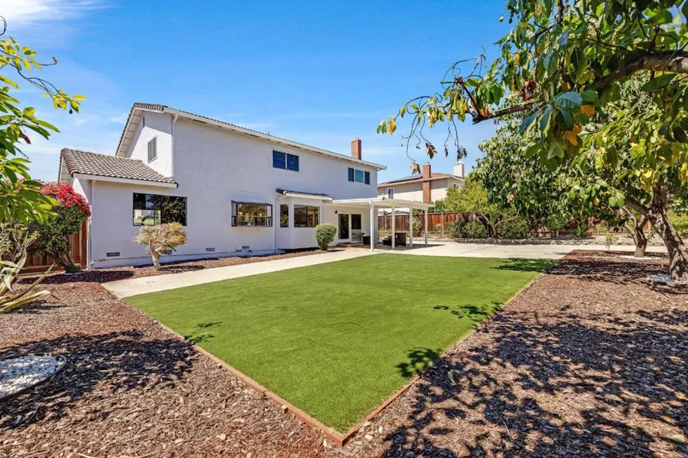 674 Canterbury Place Milpitas, CA 95035