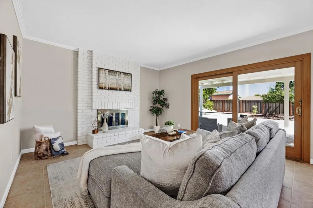 674 Canterbury Place Milpitas, CA 95035