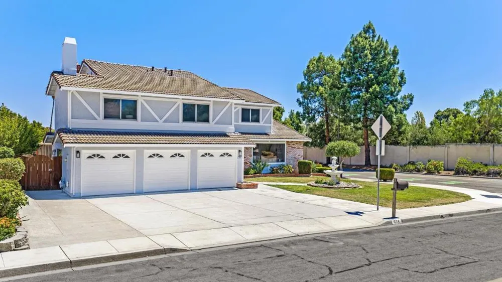 674 Canterbury Place Milpitas, CA 95035
