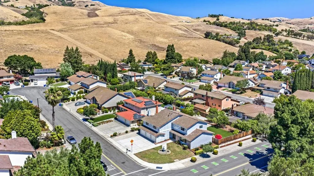 674 Canterbury Place Milpitas, CA 95035