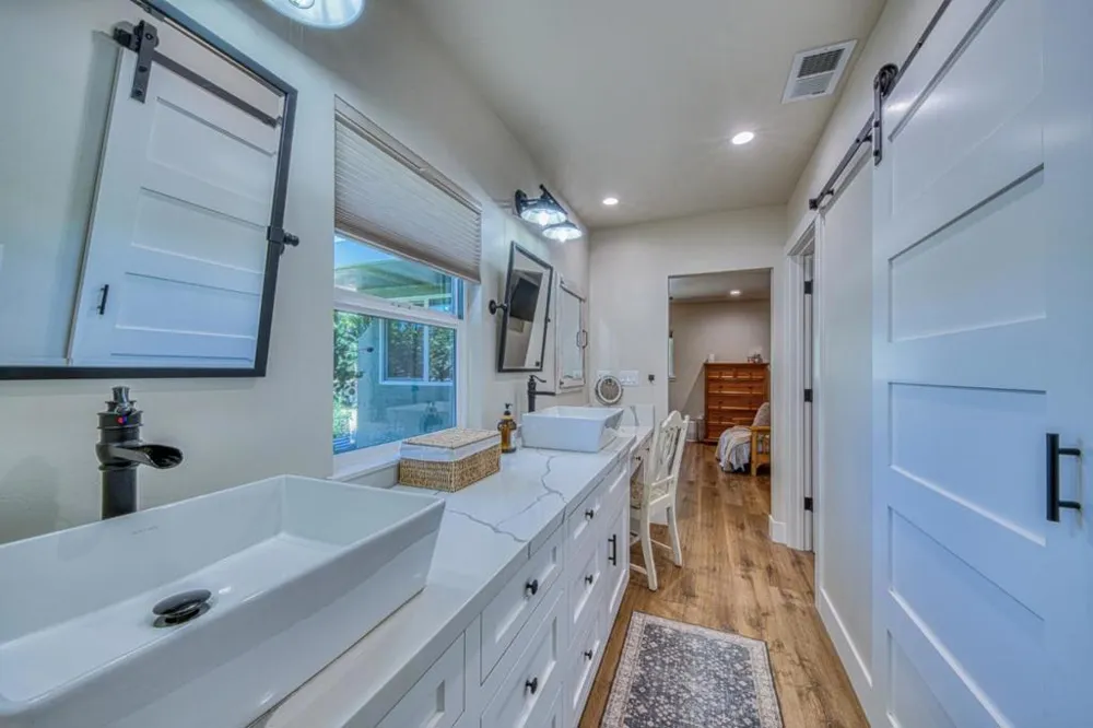 991 Riverside Road Hollister, CA 95023