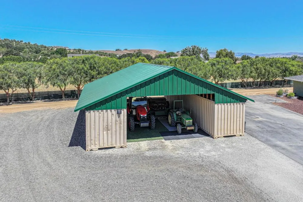 991 Riverside Road Hollister, CA 95023