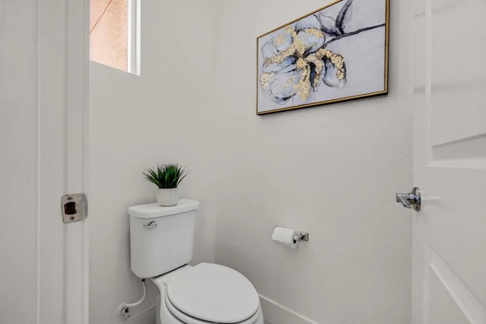 29272 Hub Lane Hayward, CA 94544