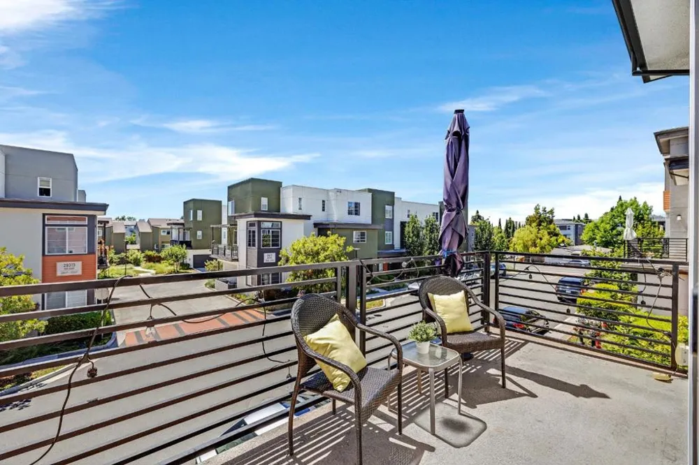 29272 Hub Lane Hayward, CA 94544