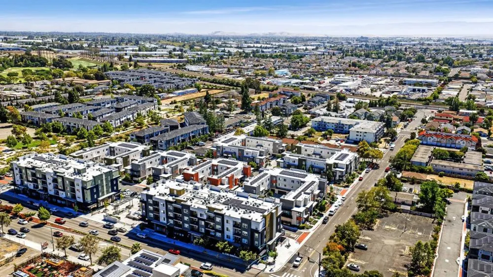 29272 Hub Lane Hayward, CA 94544