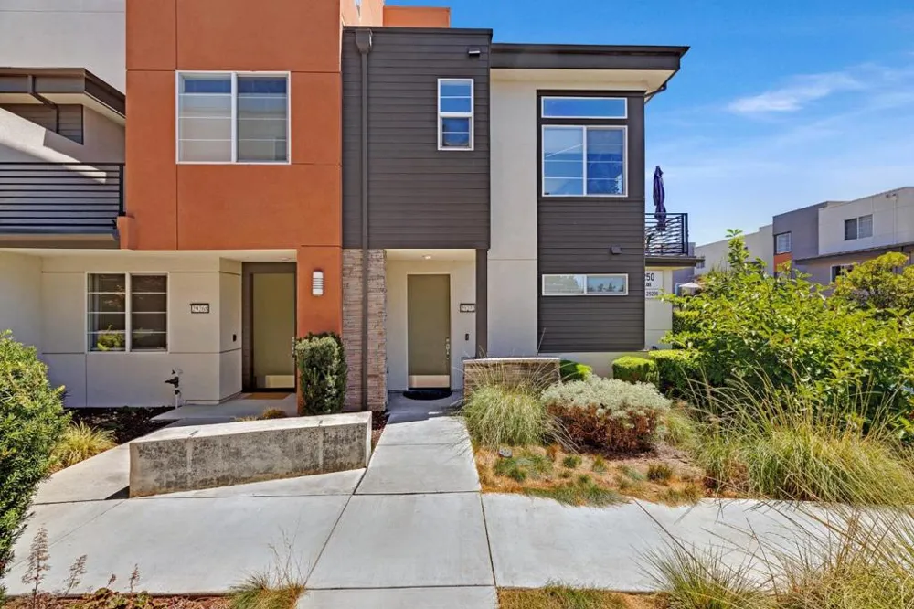29272 Hub Lane Hayward, CA 94544