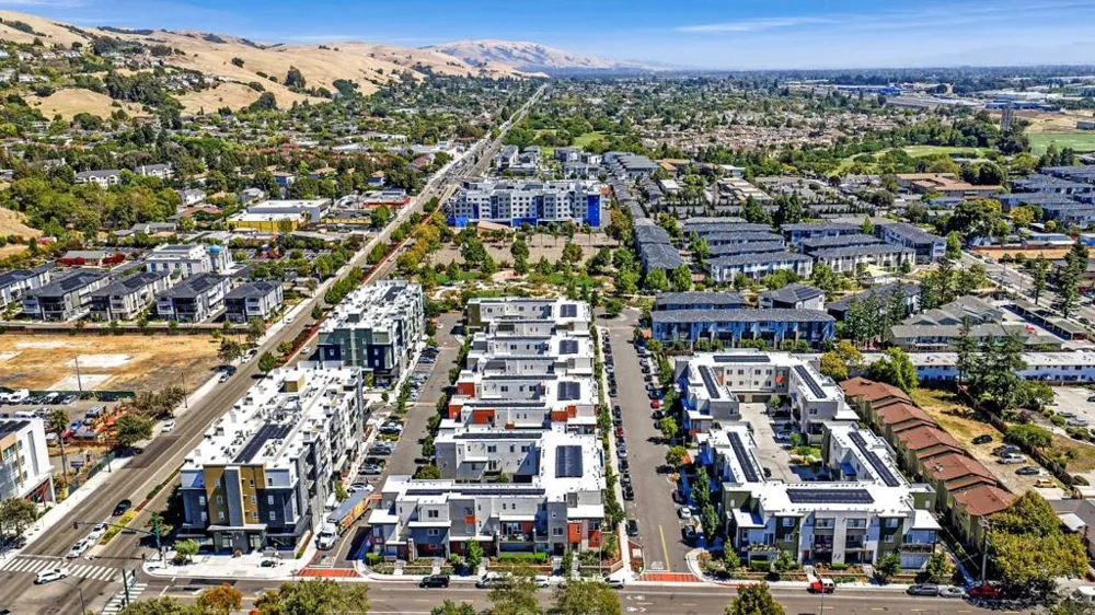 29272 Hub Lane Hayward, CA 94544