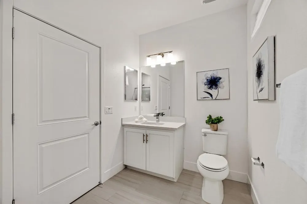 29272 Hub Lane Hayward, CA 94544