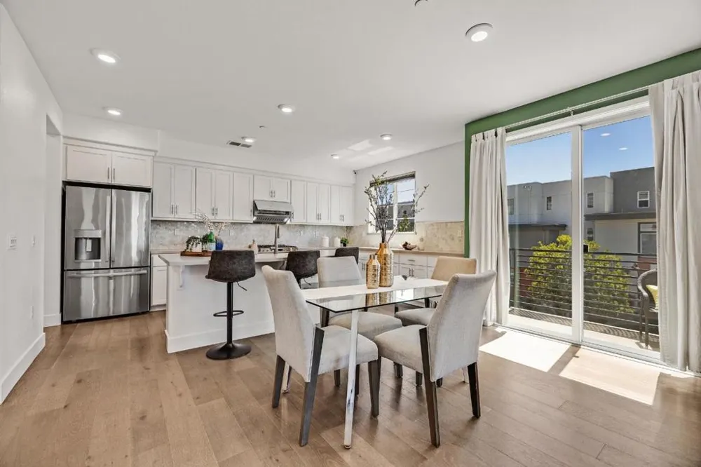29272 Hub Lane Hayward, CA 94544
