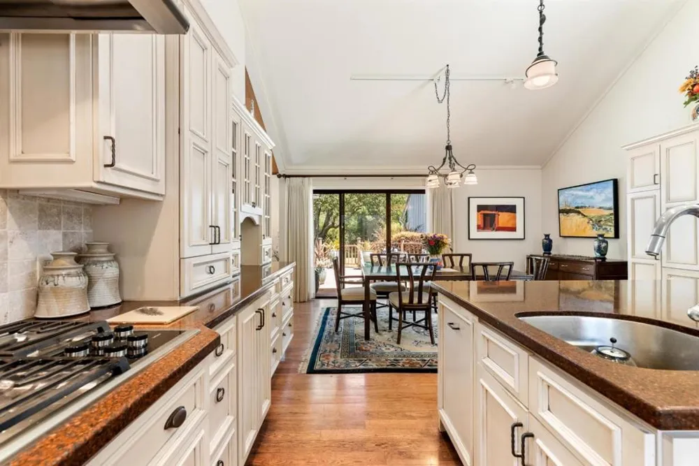28094 Barn Way Carmel, CA 93923