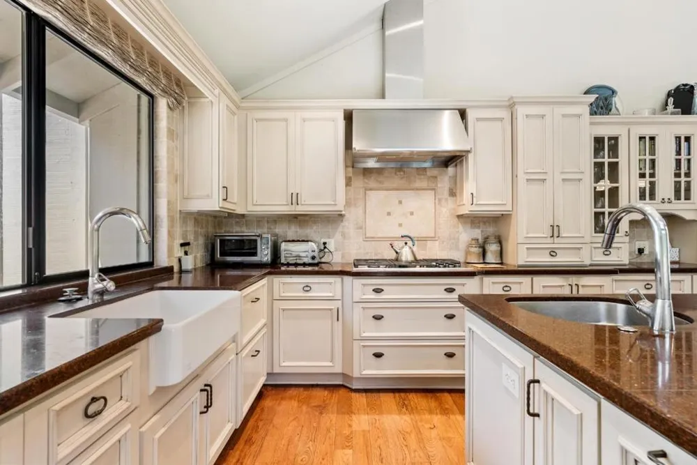 28094 Barn Way Carmel, CA 93923