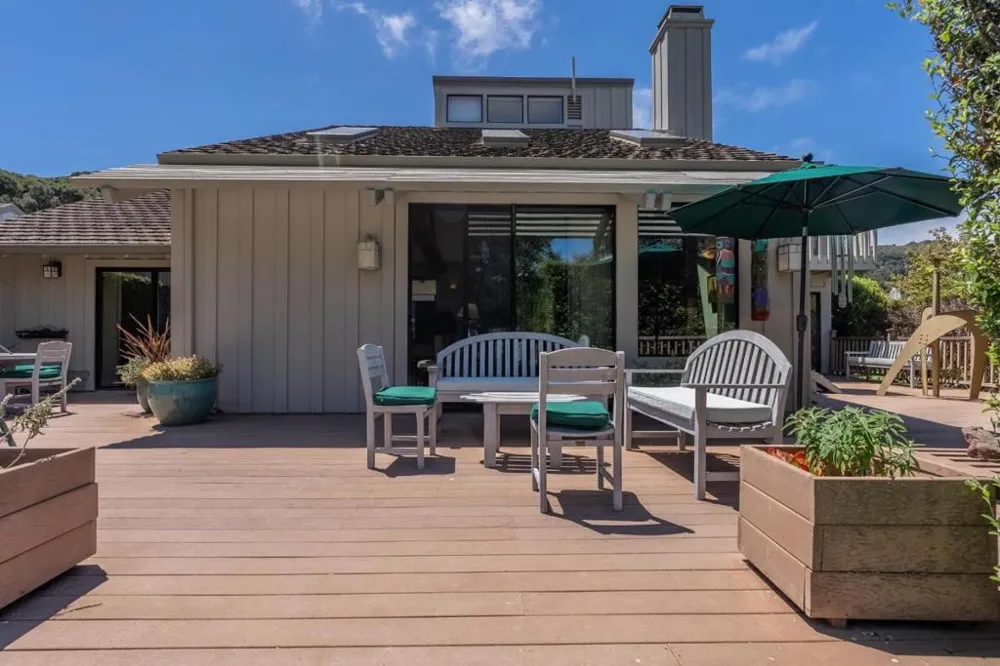 28094 Barn Way Carmel, CA 93923