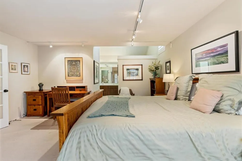 28094 Barn Way Carmel, CA 93923