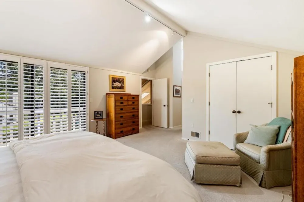 28094 Barn Way Carmel, CA 93923