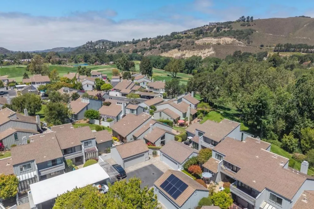 28094 Barn Way Carmel, CA 93923
