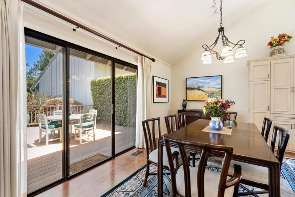 28094 Barn Way Carmel, CA 93923