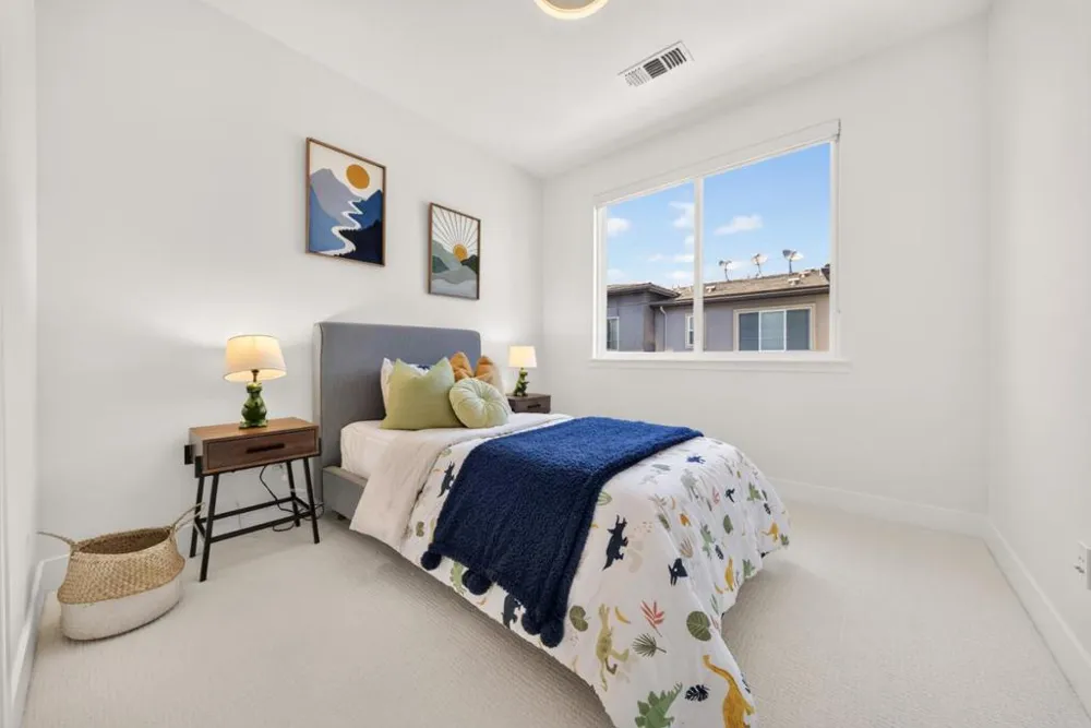 258 Odyssey Lane #24 Milpitas, CA 95035