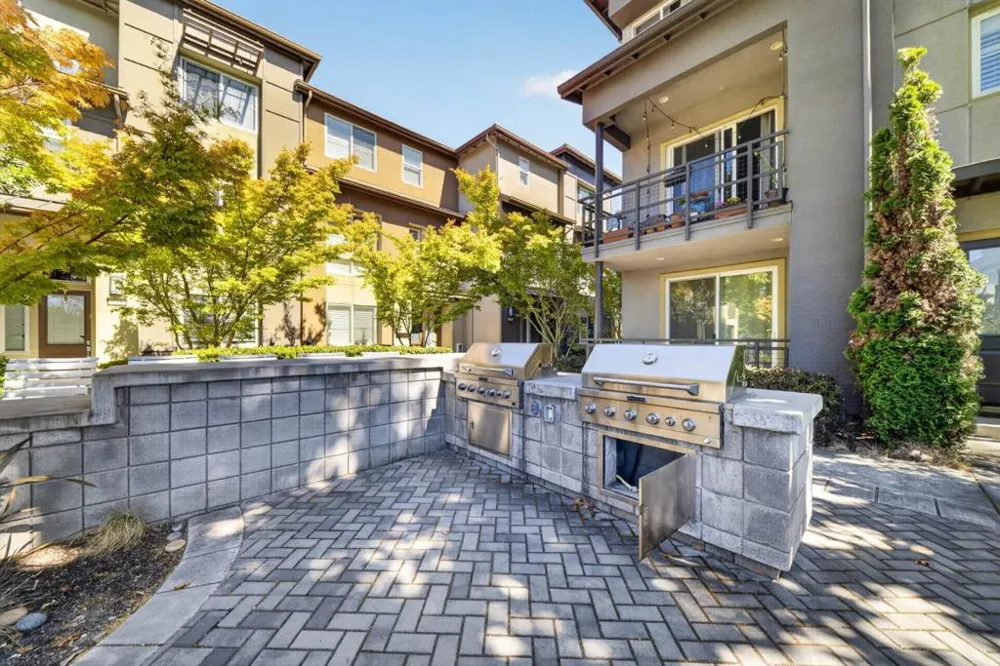 258 Odyssey Lane #24 Milpitas, CA 95035