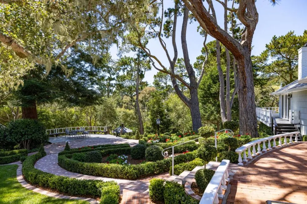 1528 Riata Road Pebble Beach, CA 93953