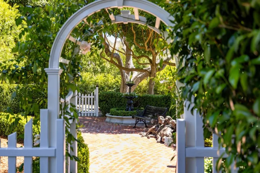 1528 Riata Road Pebble Beach, CA 93953