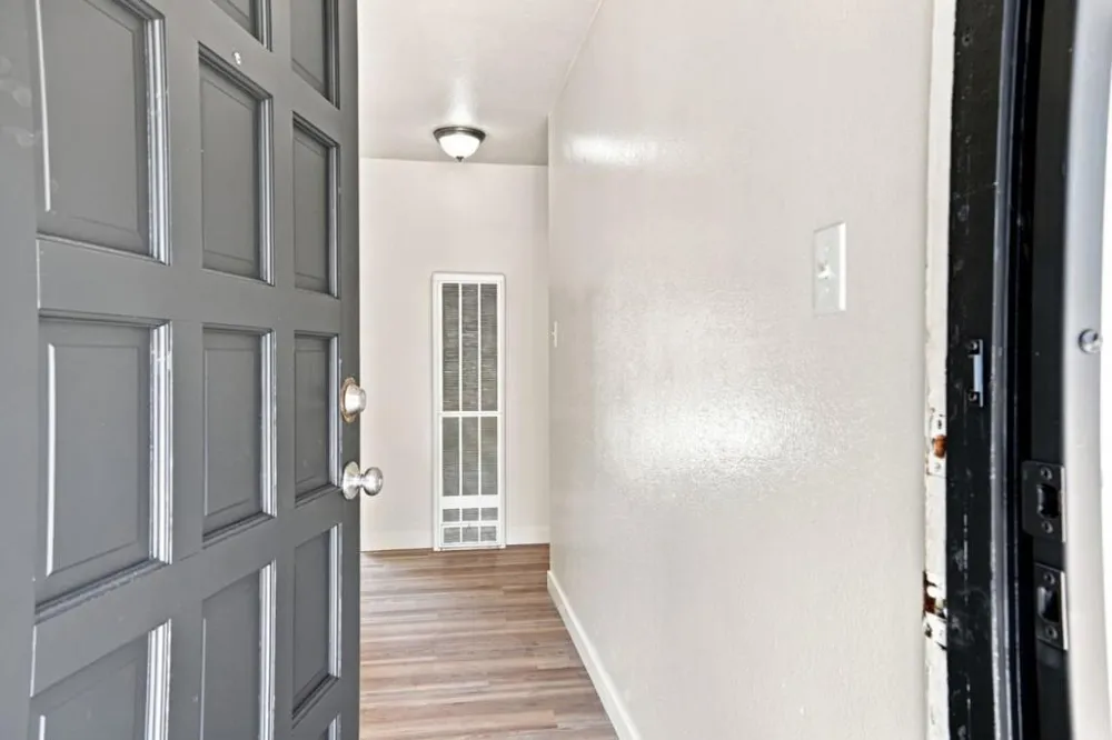 1909 Evergreen Avenue Modesto, CA 95350