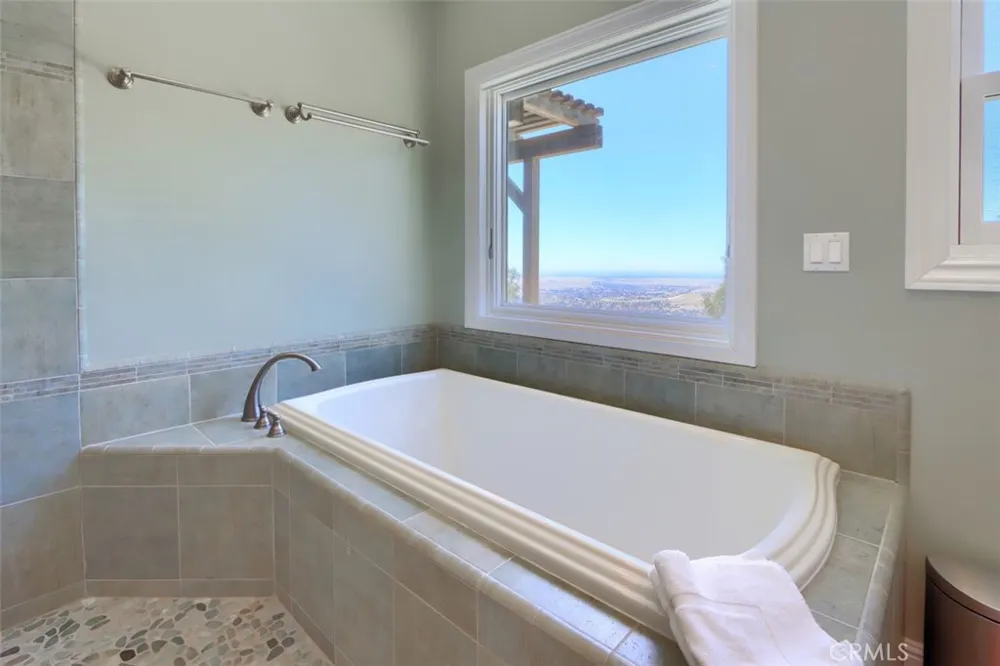 3818 Guadalupe Fire Road Catheys Valley, CA 95306