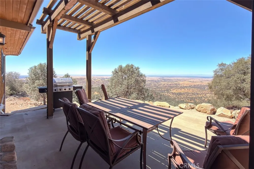 3818 Guadalupe Fire Road Catheys Valley, CA 95306
