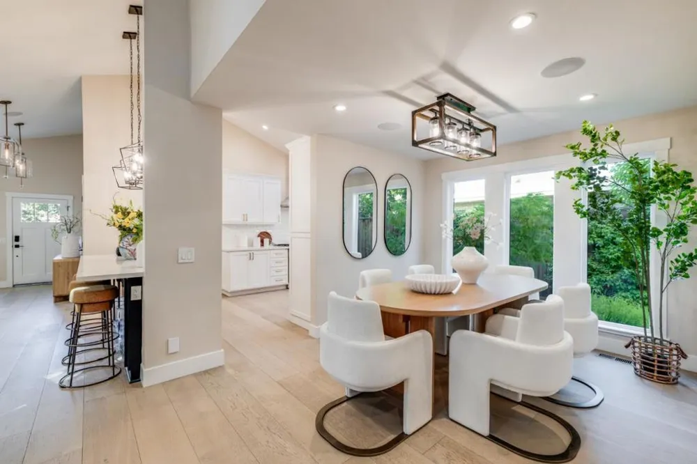 2886 Emerson Street Palo Alto, CA 94306