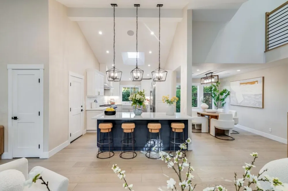 2886 Emerson Street Palo Alto, CA 94306