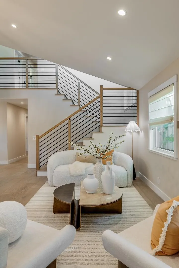 2886 Emerson Street Palo Alto, CA 94306