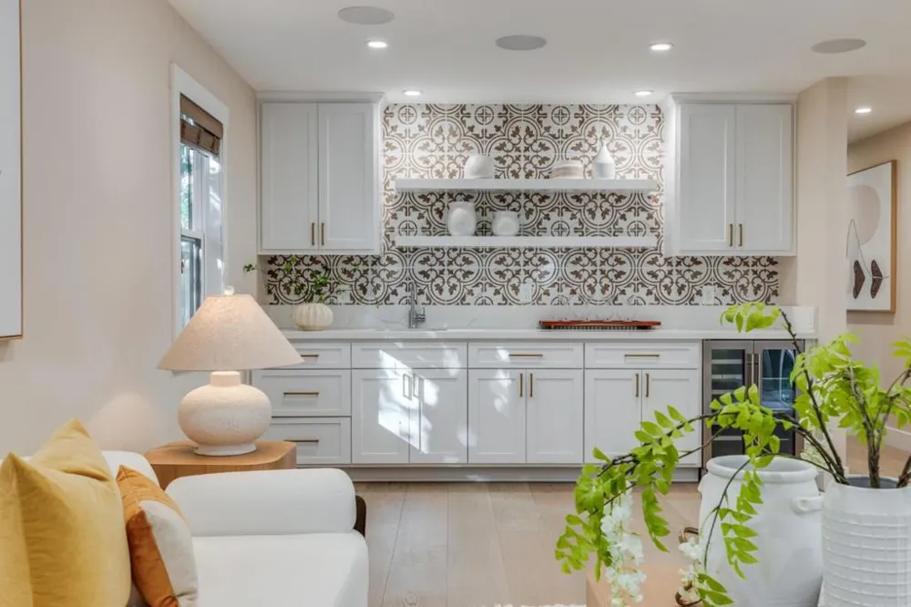 2886 Emerson Street Palo Alto, CA 94306